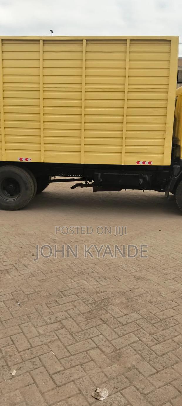 Mitsubishi Canter KBC 2008 Yellow - thumbnail 4