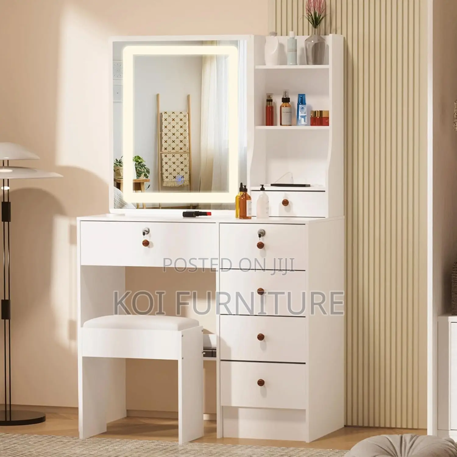 Dressers; Top Stylish White Modern Classic Vanity Set