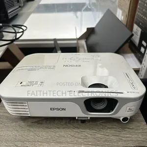 Epson Eb S11 2600 Lumen Projector