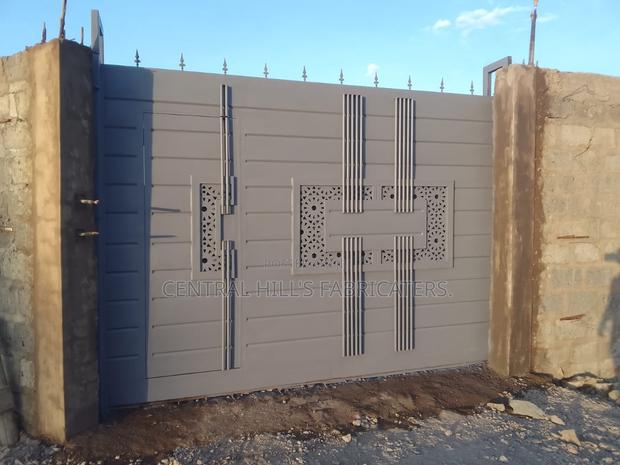 Sliding Gates - thumbnail 2