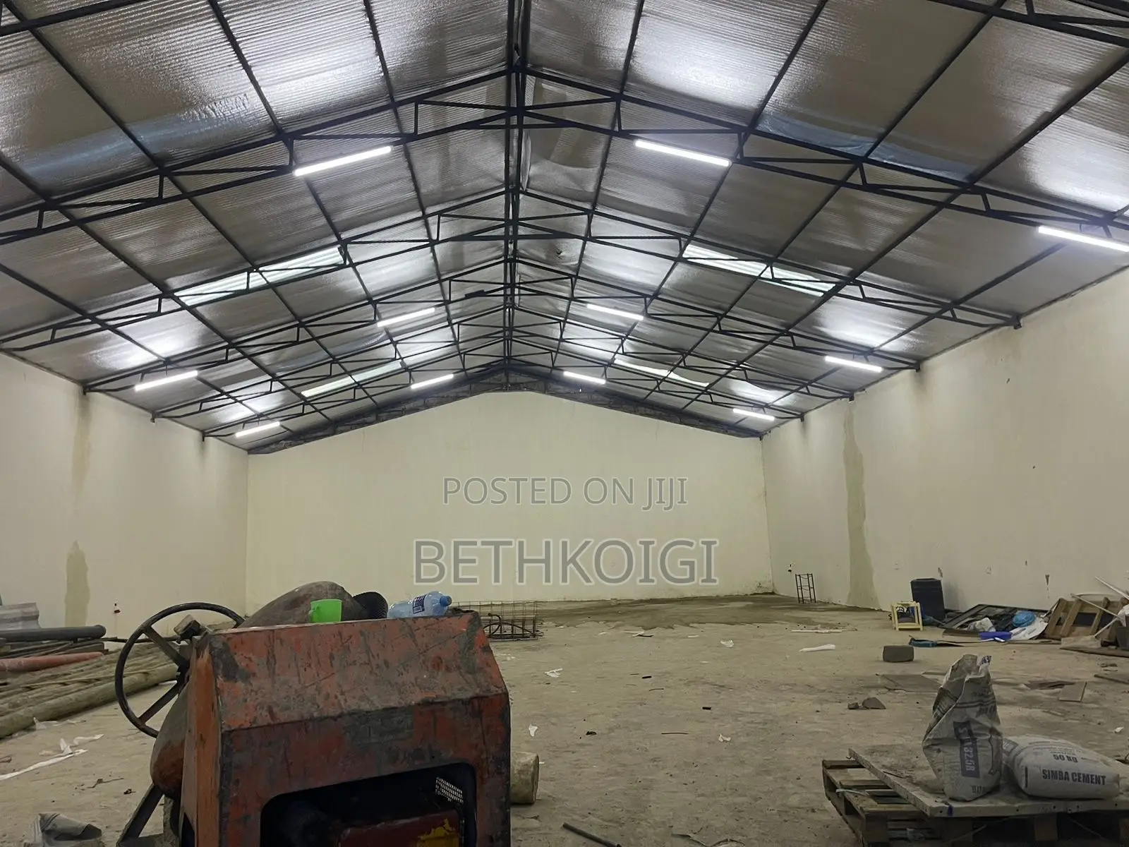 Warehouse in Kabati-5000 Sq