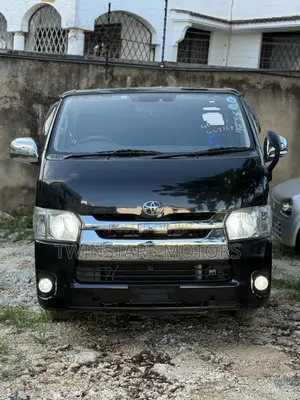 Toyota HiAce 2019 Black