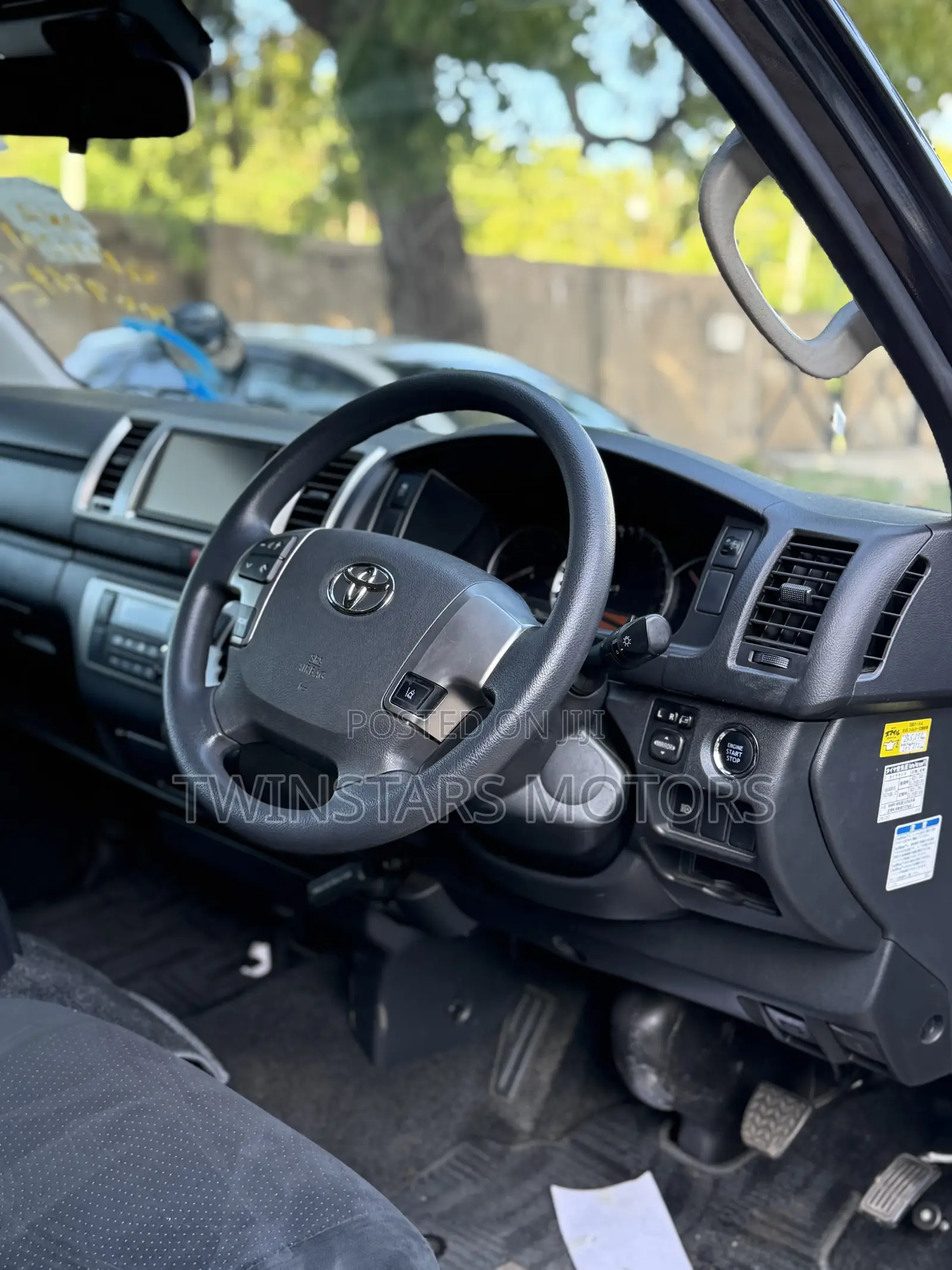 Toyota HiAce 2019 Black