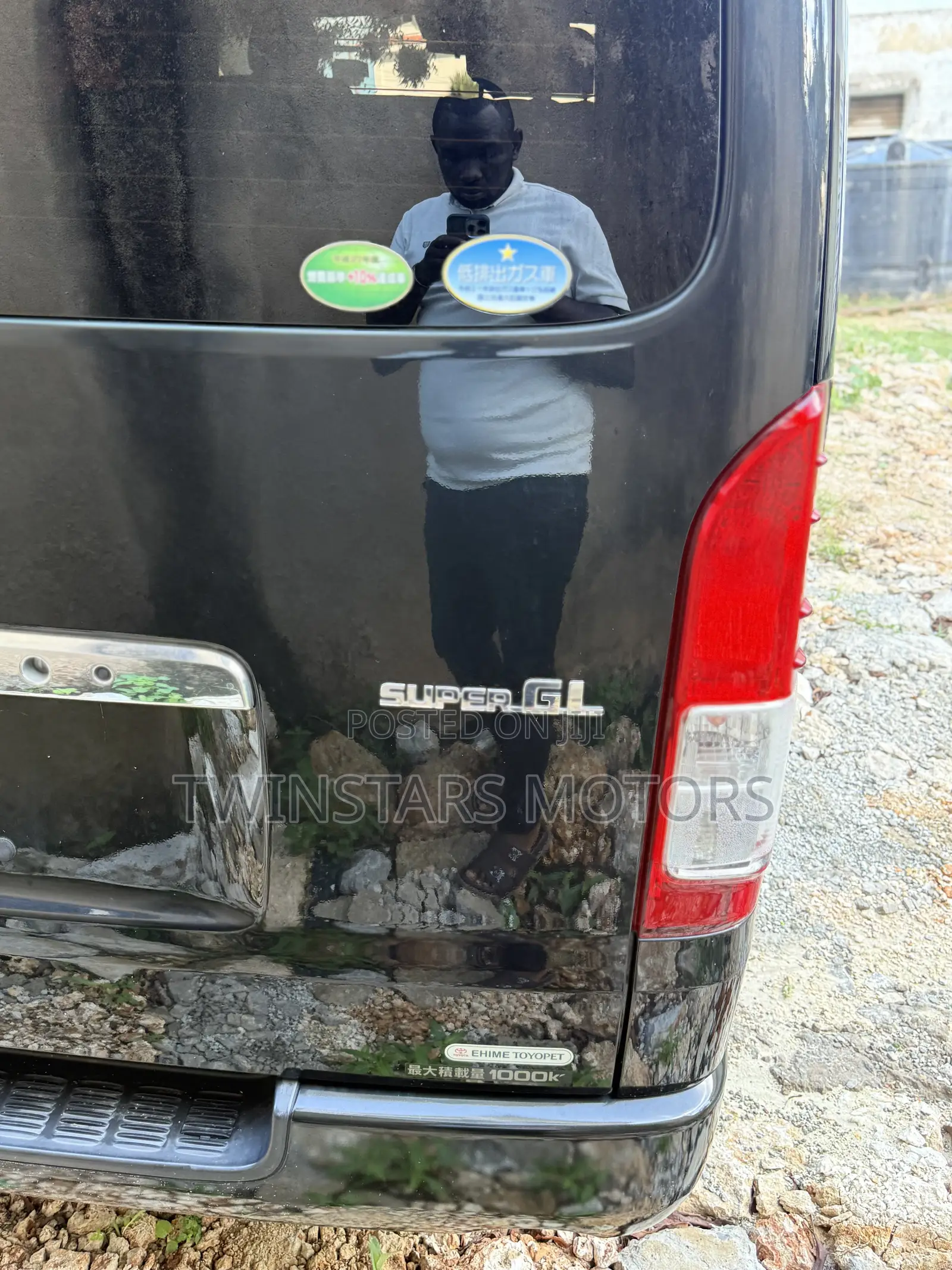 Toyota HiAce 2019 Black
