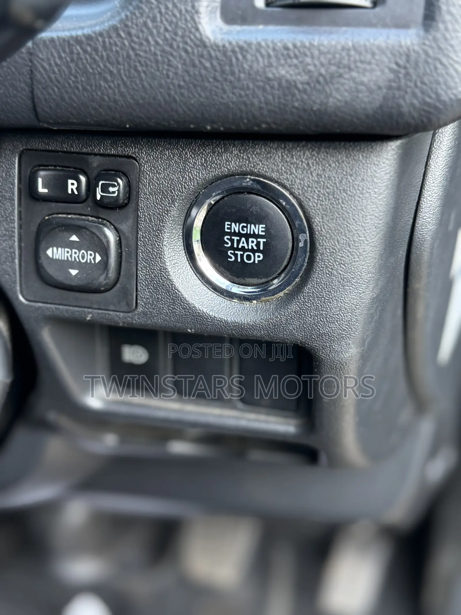 Toyota HiAce 2019 Black