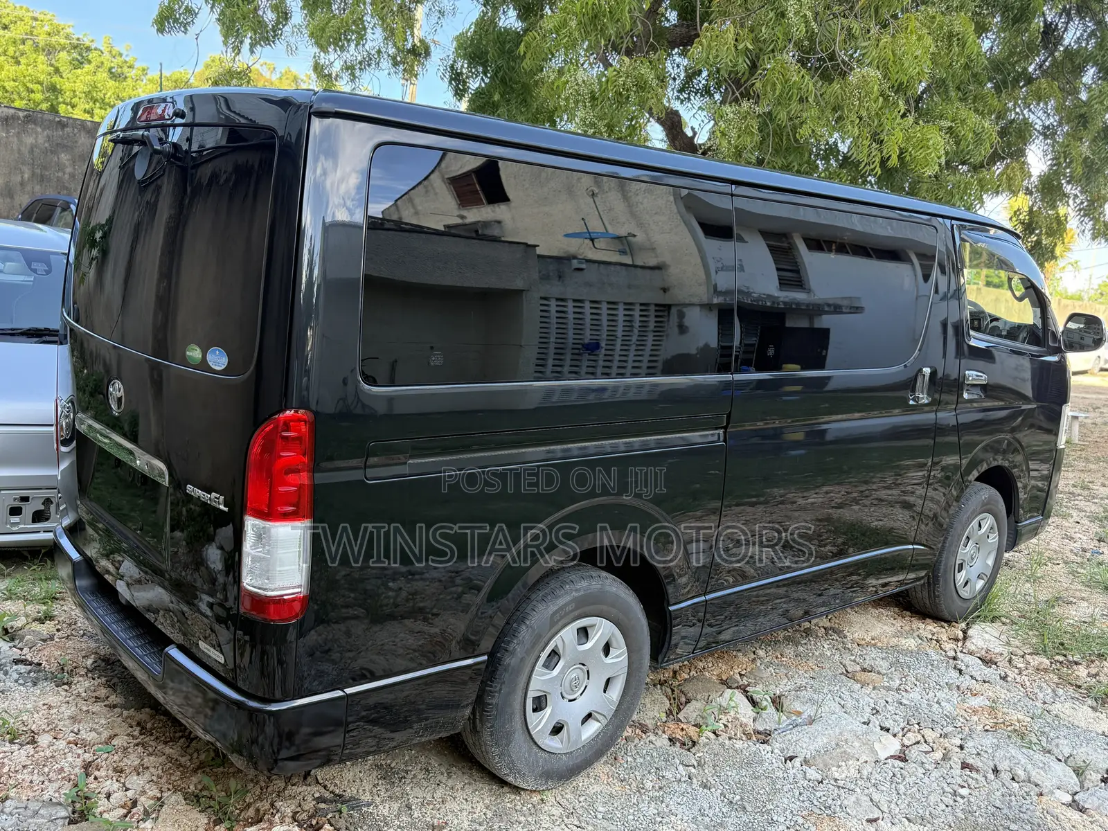 Toyota HiAce 2019 Black