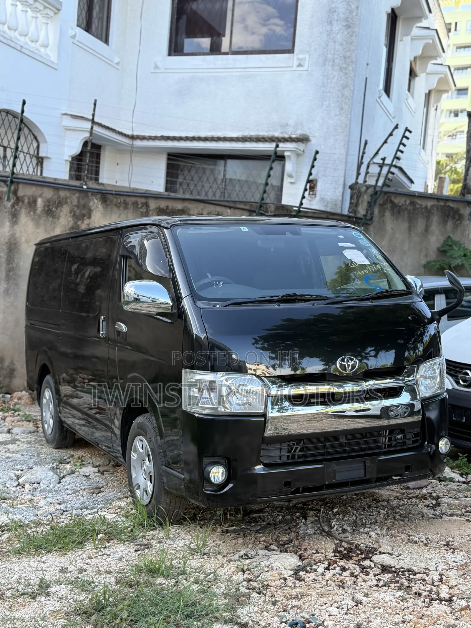 Toyota HiAce 2019 Black