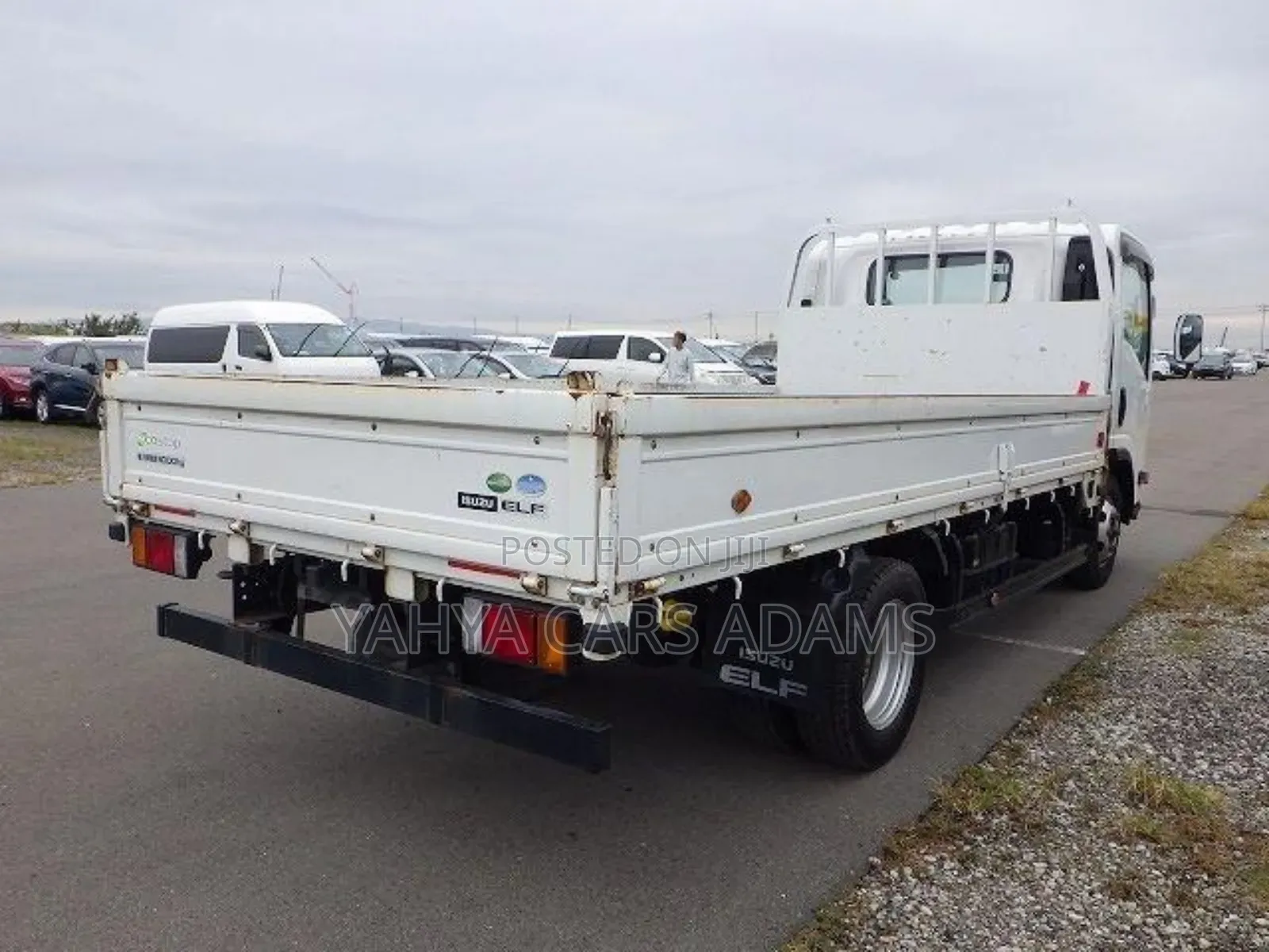 Isuzu Elf 2017