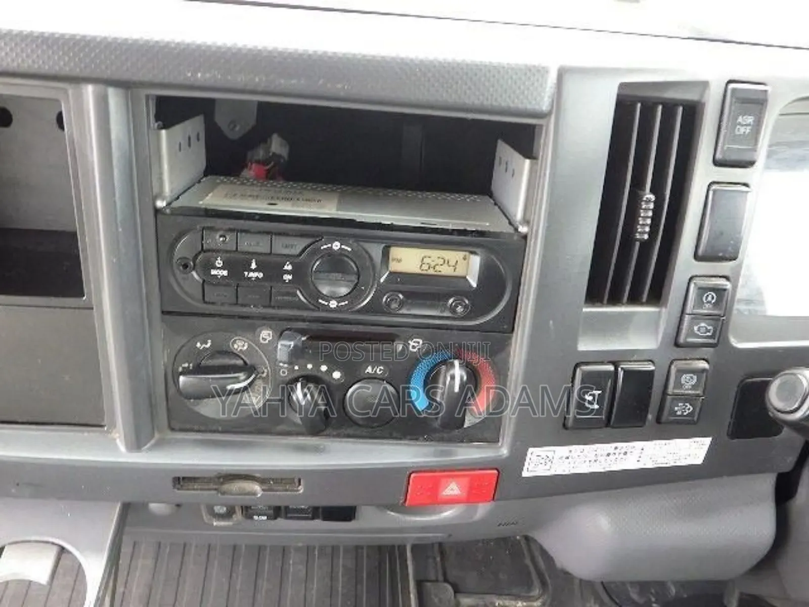 Isuzu Elf 2017