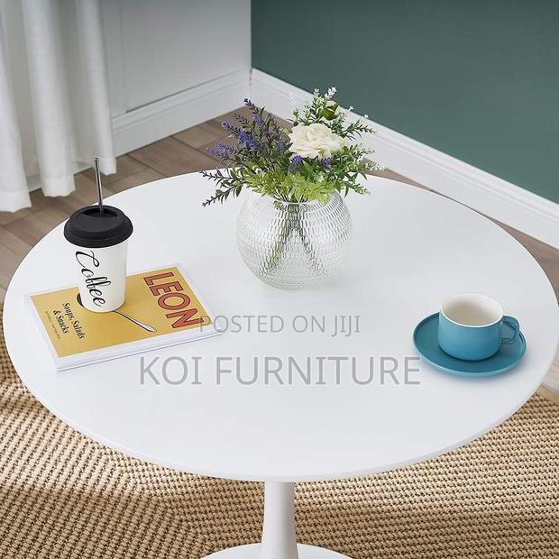 Coffee Table; Sleek Round Marble Coffee Table - thumbnail 7