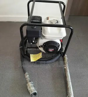 Original Honda Concrete Vibrator With Poker