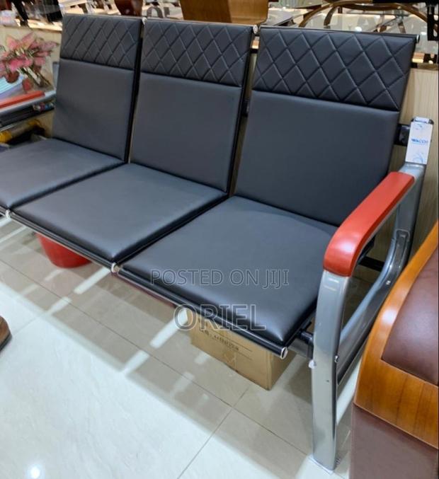 Reception Sofas:- Visitor Waiting Area Sofa With Arm Support - thumbnail 4