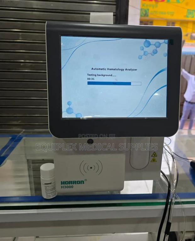 Horron H3000 Open System Hematology Analyzer - main view