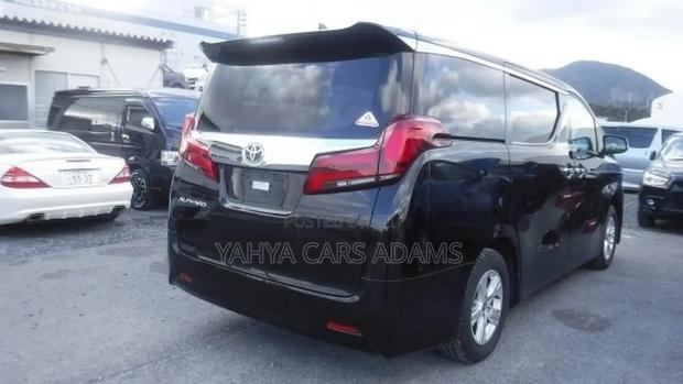 Toyota Alphard 2020 Black - thumbnail 2