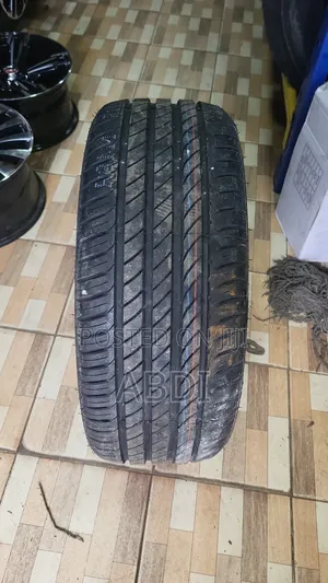 225/50r17 Zextour