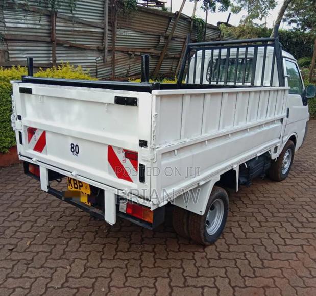 Nissan Vanette Pickup - thumbnail 3