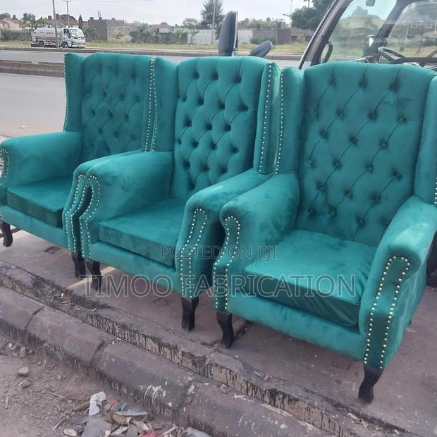 Pedicure King Seats - main view