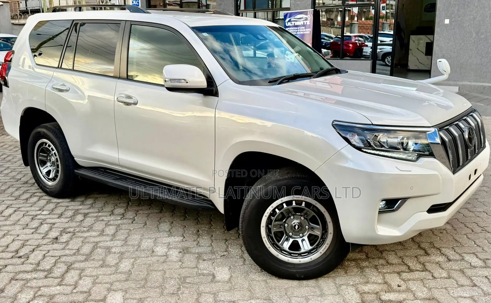 Toyota Land Cruiser Prado 2.8 2019 White