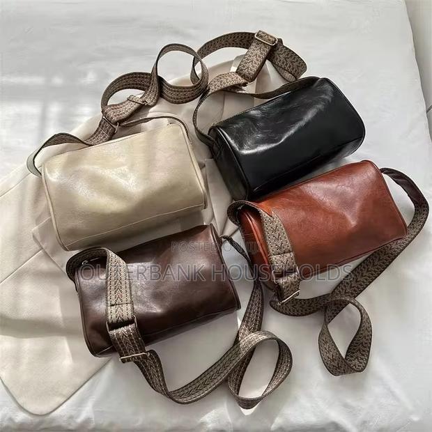 Vintage Boston Women Sling Bag - thumbnail 2