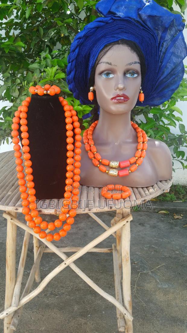 Nigeria Beads - main view