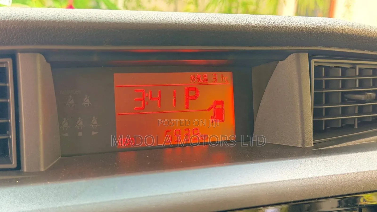 Toyota Roomy 1.0 AWD 2019 Matt Black