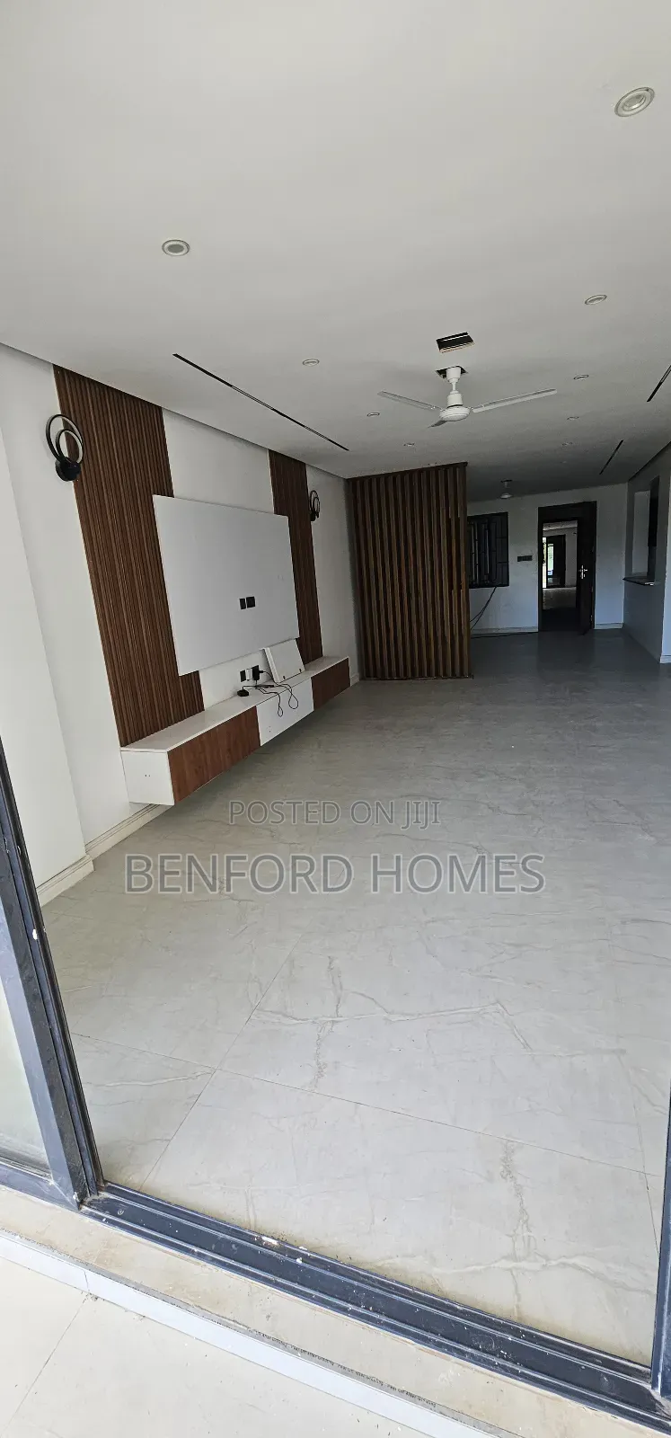 2bdrm Apartment in Nyalj, Nyali Mkomani for sale