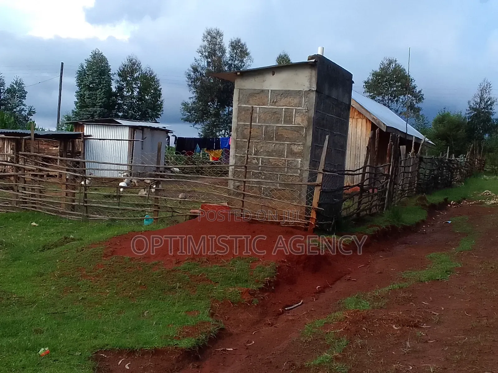 Quick Sale 2 Bedrooms Semipermanent House on Sale