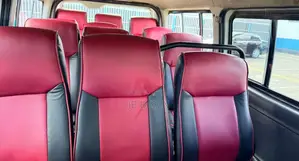 Toyota HiAce 2013 White
