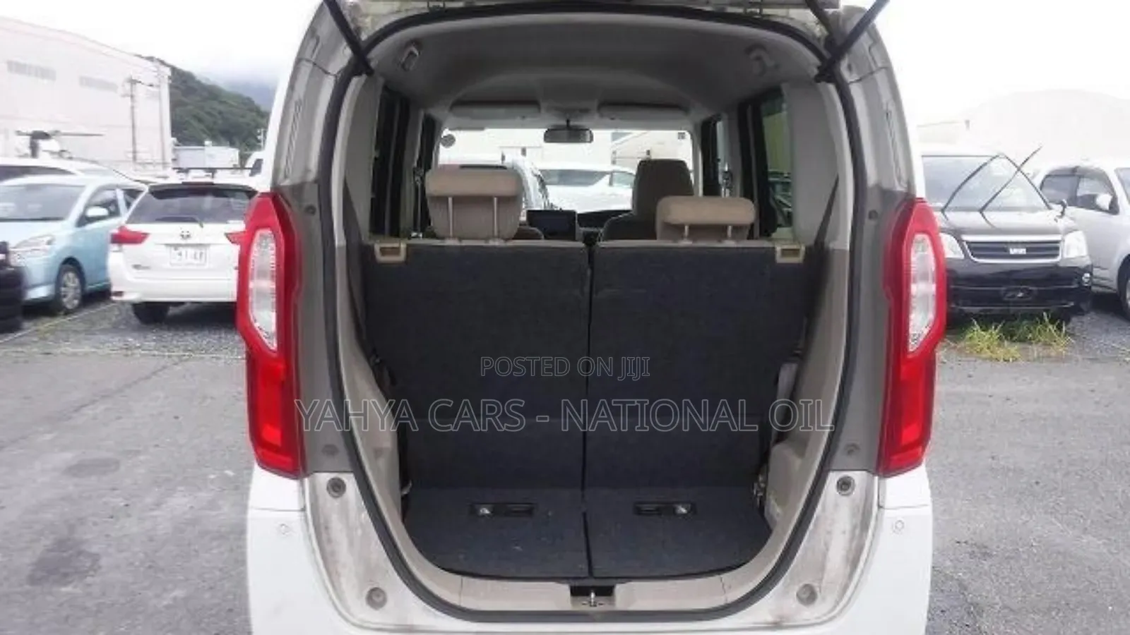 Honda N-Box 660 FWD 2018 White