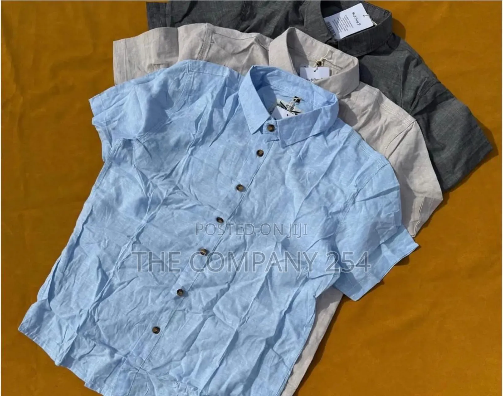 Quality Cotton Men Single Pocket Short Sleeved Collar T Shirts