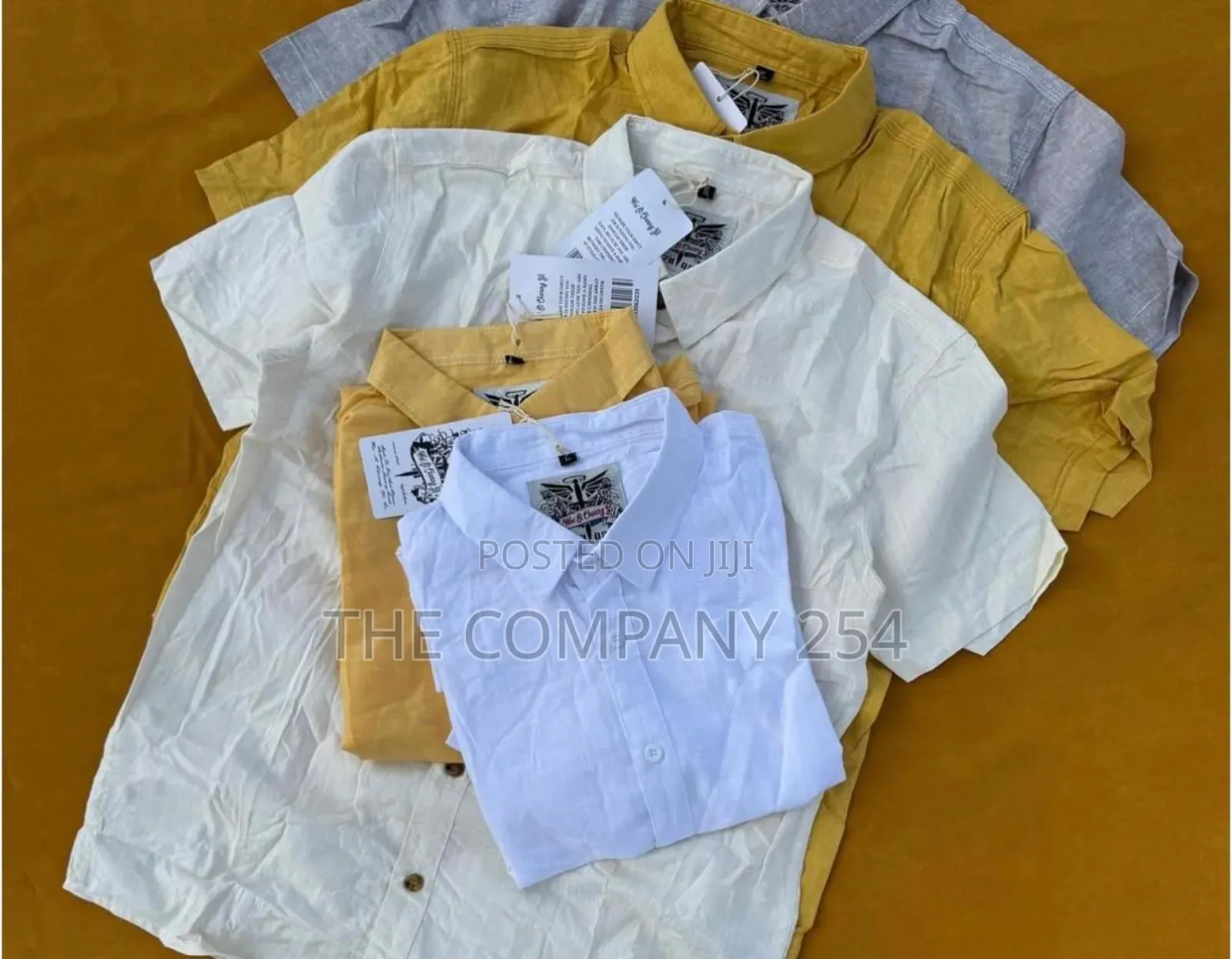 Quality Cotton Men Single Pocket Short Sleeved Collar T Shirts