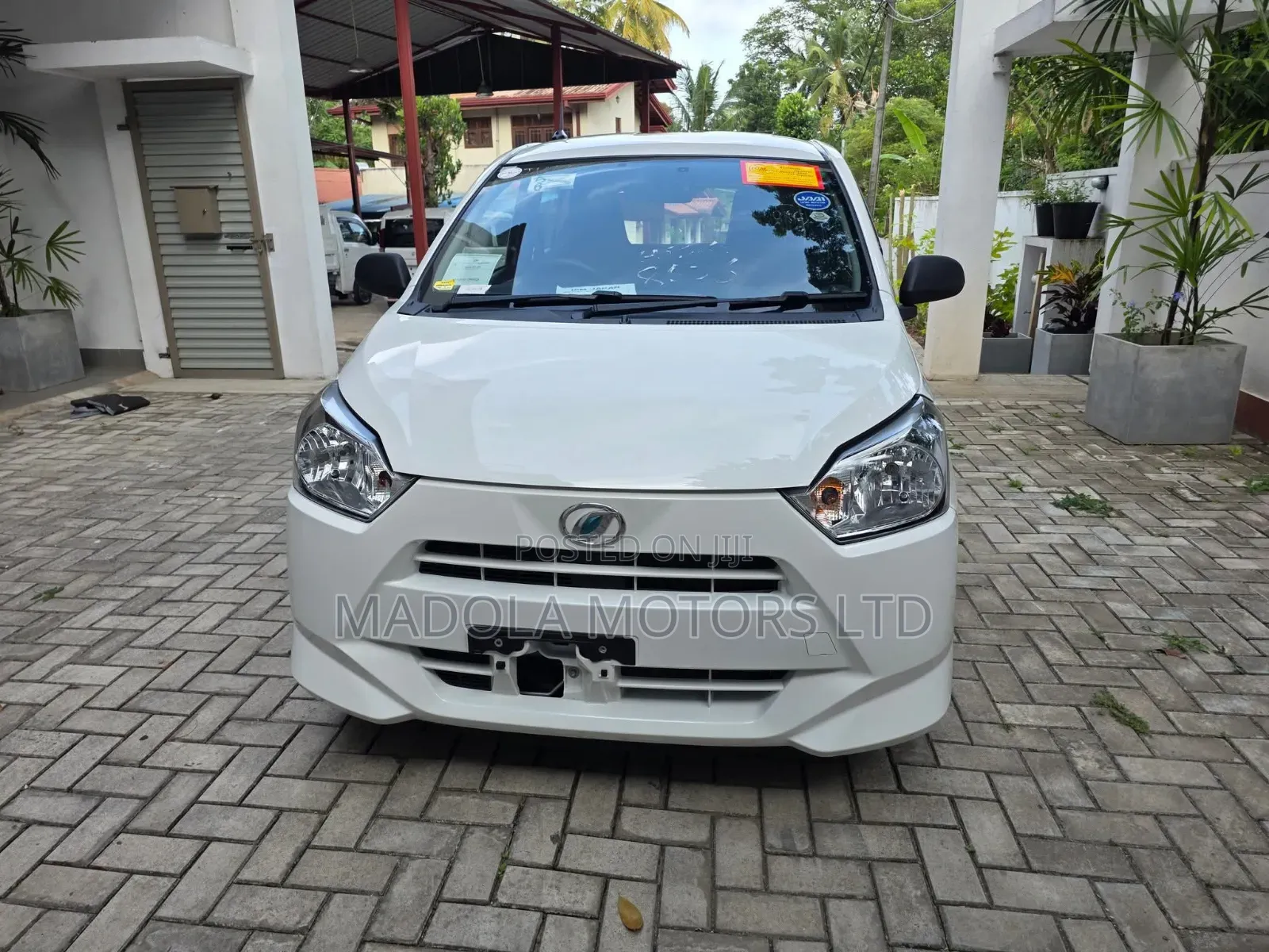 Daihatsu Mira 2019 White