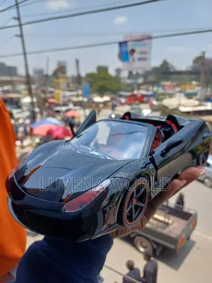 1:36 Ferrari Convertible