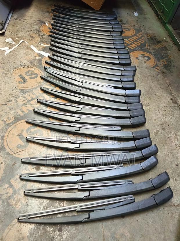 Toyota Ractis Rear Wiper Complete Available - thumbnail 2