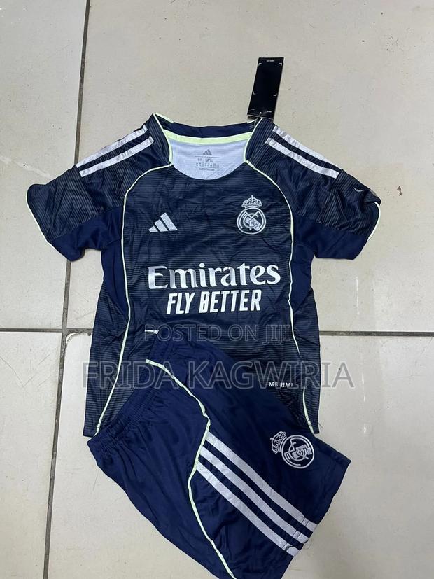 Real Madrid Kids Football Jersey (T_shirt and Short) - thumbnail 2