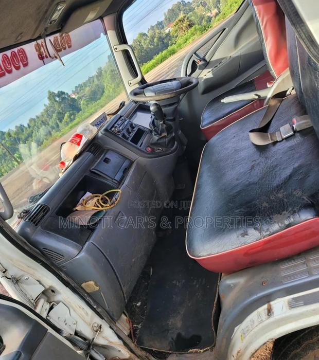 Mitsubishi Canter - thumbnail 5
