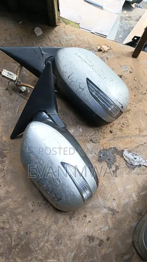 Subaru Foresta Side Mirror Available