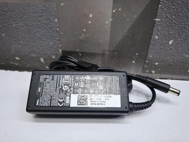 Ex Uk Original Dell 65 Watts Ac Adapter 19.5v 3.34a 7.4mm X 5.0mm