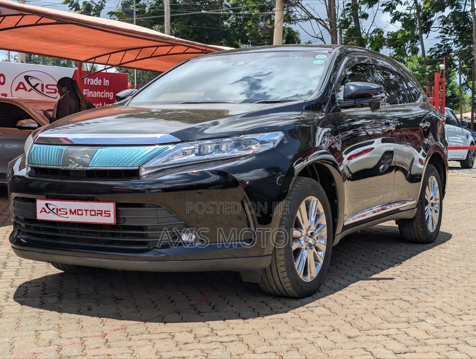 Toyota Harrier 2.0 2019 Black