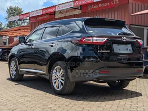 Toyota Harrier 2.0 2019 Black