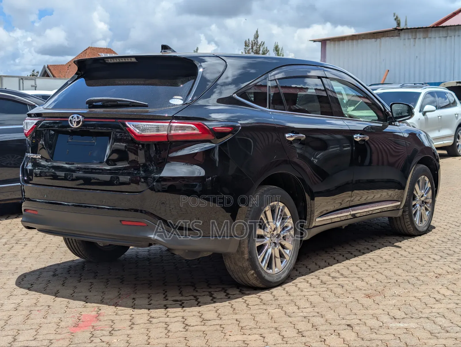 Toyota Harrier 2.0 2019 Black