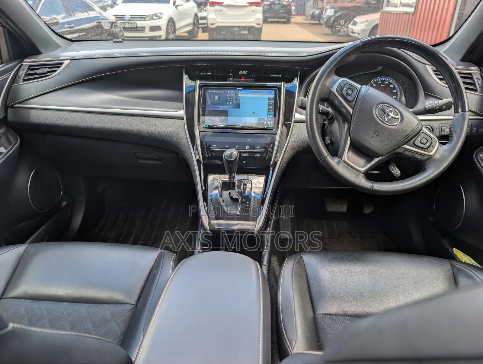 Toyota Harrier 2.0 2019 Black