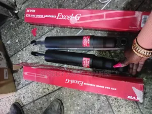 Shock Absorbers Toyota 5l/Hiace 93