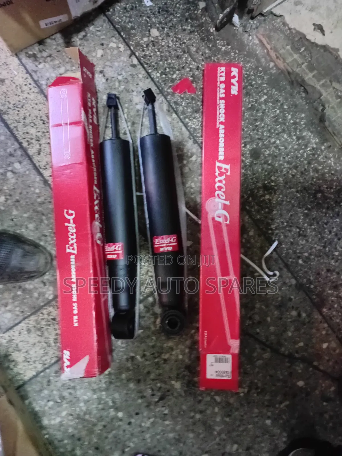 Shock Absorbers Toyota 5l/Hiace 93