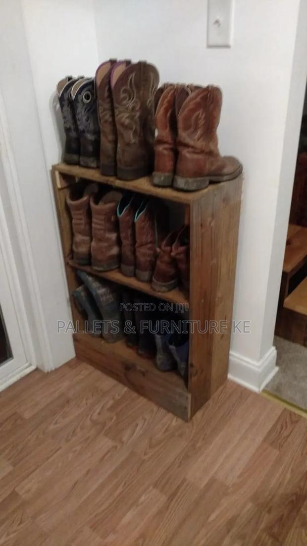 The Grove Shoe Stand