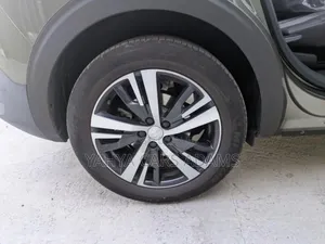 Peugeot 5008 1.6 PureTech 180 2019 Gray