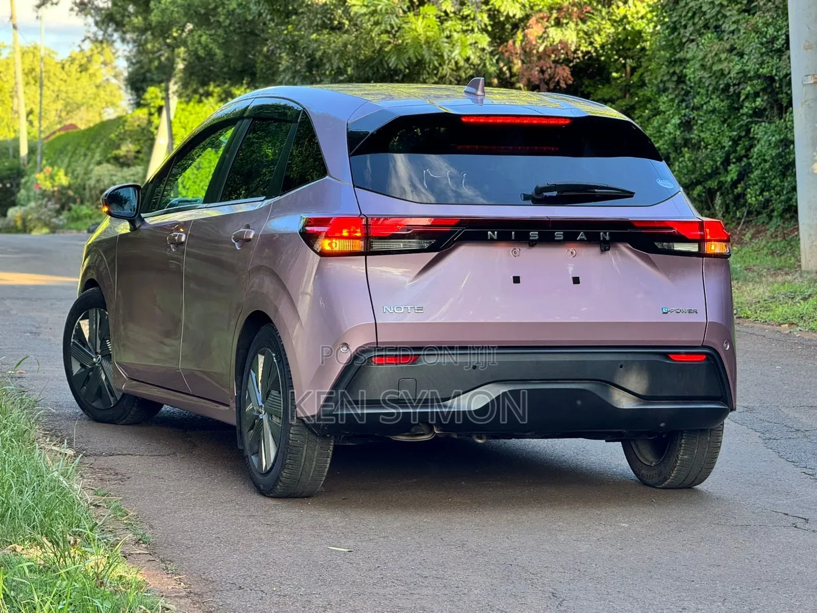 Nissan Note 1.2 Hybrid 2021 Pink
