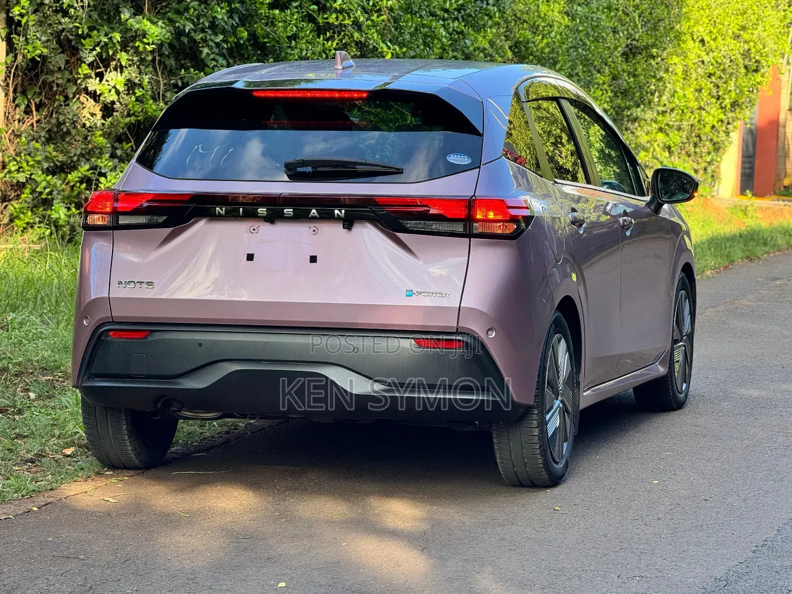 Nissan Note 1.2 Hybrid 2021 Pink