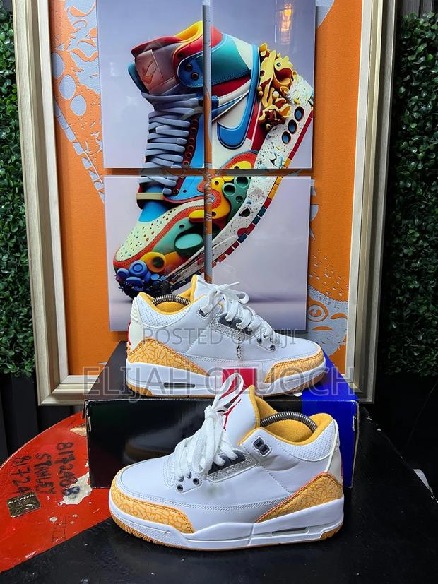 Air Jordan 3 “Orange Citrus Cement”
Sizes:38,39,40,41,42,43,44,45