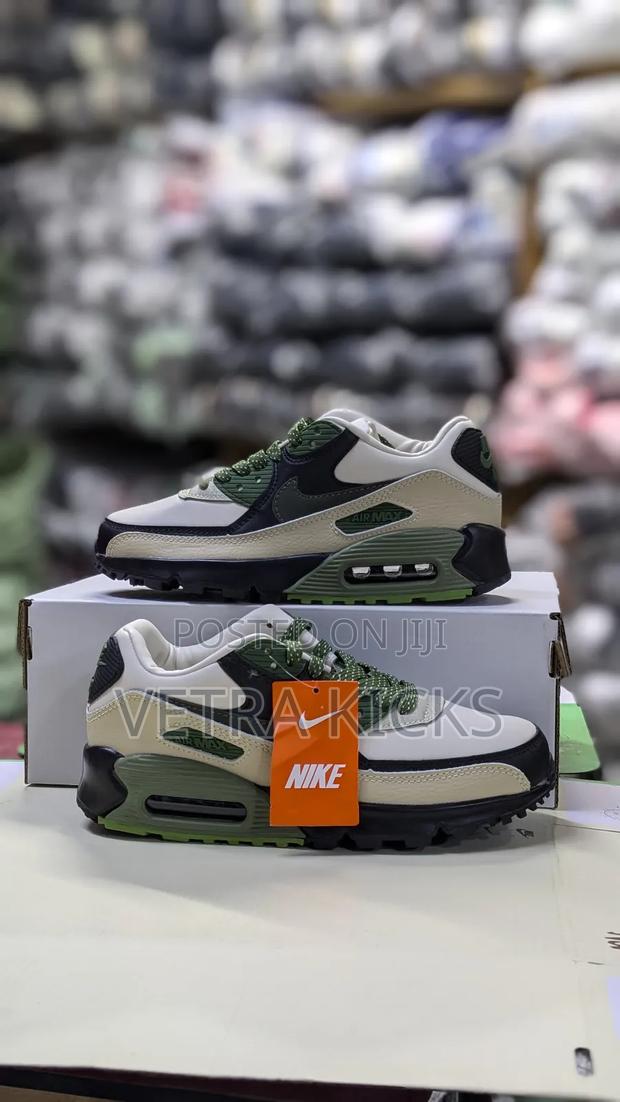 Airmax 90 Unisex Sneakers Jungle Green Available